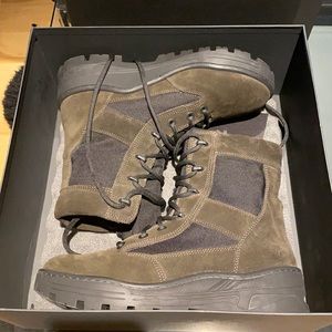 Season 4 Yeezy Boots